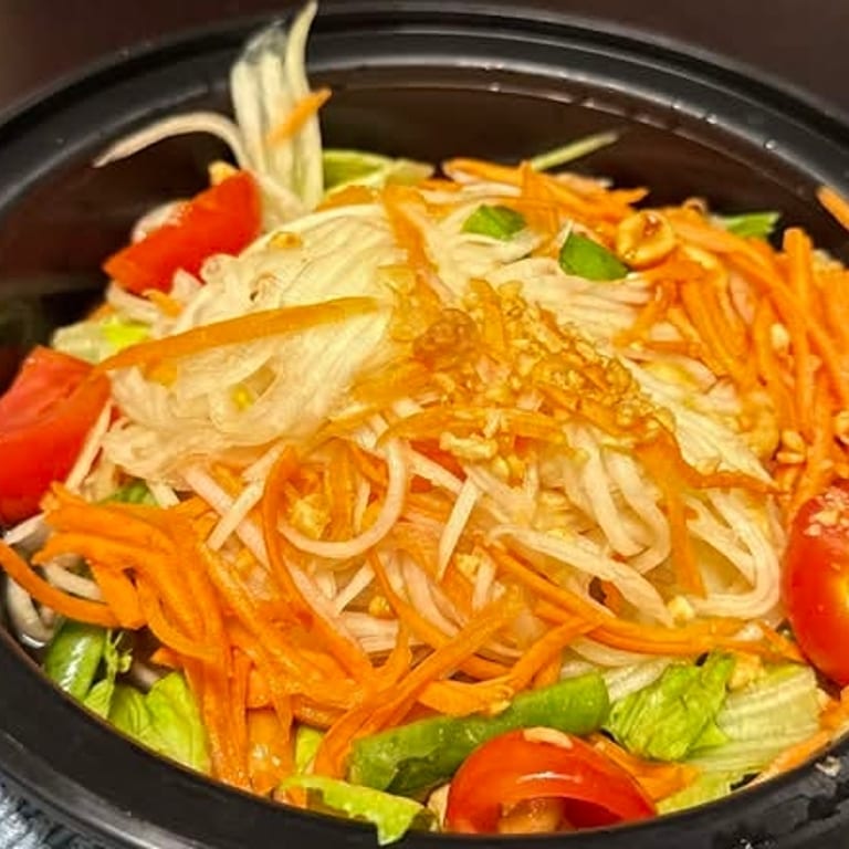 Discover Our Papaya Salad